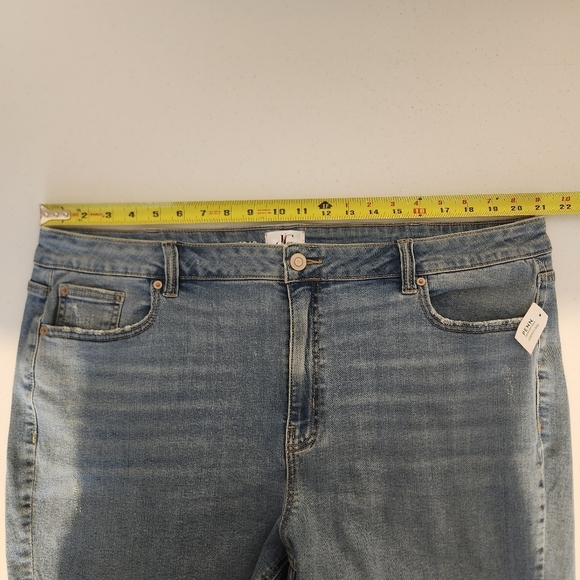 Penningtons Bermuda Jean Shorts Denim High Rise Size 22 New NWT Stretch Light - Picture 8 of 11